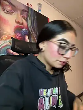Snapshot of SCARLETT_INK_ chatting on 07.21.26 SCARLETT INK online show from 07.21.26