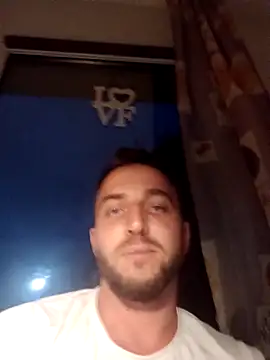 Snapshot of BlueEyeVibe chatting on 12.05.25 BlueEyeVibe online show from 12.05.25