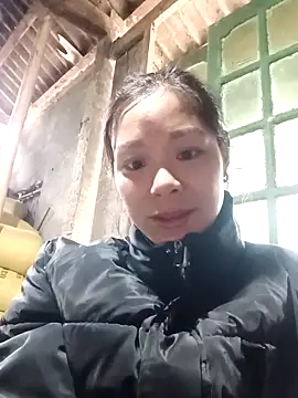 Snapshot of Lyla_john chatting on 12.15.25 Lyla john online show from 12.15.25