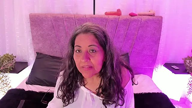 Victoriaa Anderson online show from 04.29.26