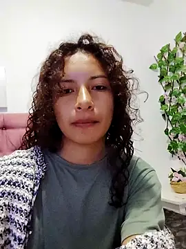 Snapshot of Sou_Sweet chatting on 11.24.25 Sou Sweet online show from 11.24.25