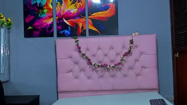 ElanGiraldo online show from 11.29.25