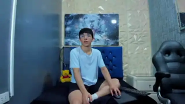 ElanGiraldo online show from 03.18.26