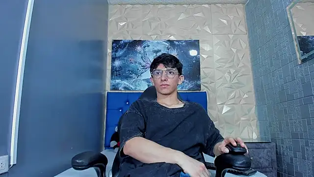 ElanGiraldo online show from 05.02.26