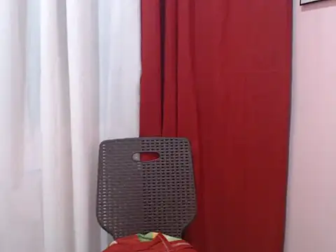 Snapshot of Pinaysel_beauty26 chatting on 11.24.25 Pinaysel beauty26 online show from 11.24.25