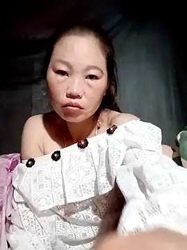 Snapshot of blonde_blg chatting on 11.15.25 blonde blg online show from 11.15.25