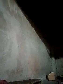 Snapshot of blonde_blg chatting on 11.18.25 blonde blg online show from 11.18.25