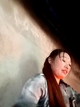 Snapshot of blonde_blg chatting on 11.23.25 blonde blg online show from 11.23.25