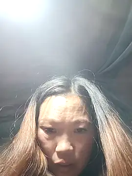 Snapshot of blonde_blg chatting on 12.05.25 blonde blg online show from 12.05.25