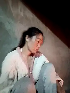 Snapshot of blonde_blg chatting on 12.14.25 blonde blg online show from 12.14.25