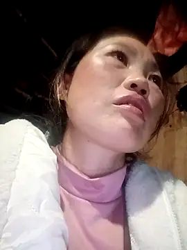 Snapshot of blonde_blg chatting on 02.27.26 blonde blg online show from 02.27.26