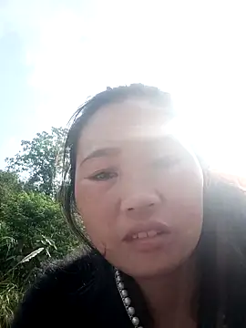 Snapshot of blonde_blg chatting on 02.28.26 blonde blg online show from 02.28.26