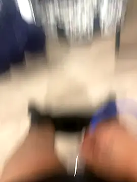 Snapshot of juicythickclit69 chatting on 11.28.25 juicythickclit69 online show from 11.28.25