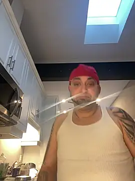 Snapshot of juicythickclit69 chatting on 01.18.26 juicythickclit69 online show from 01.18.26