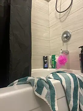 Snapshot of juicythickclit69 chatting on 01.19.26 juicythickclit69 online show from 01.19.26