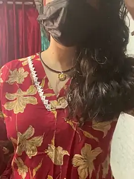 Snapshot of Red_Queen_11 chatting on 12.19.25 Red Queen 11 online show from 12.19.25