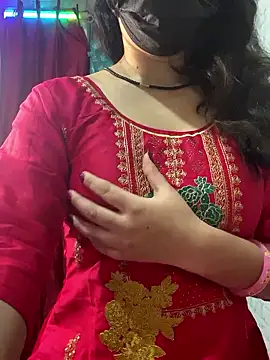 Snapshot of Red_Queen_11 chatting on 01.12.26 Red Queen 11 online show from 01.12.26