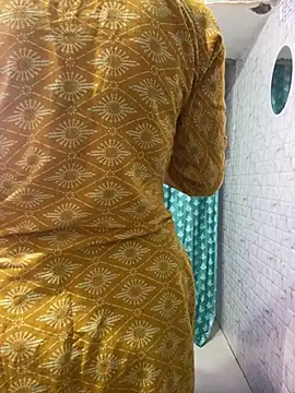 Snapshot of Red_Queen_11 chatting on 01.13.26 Red Queen 11 online show from 01.13.26