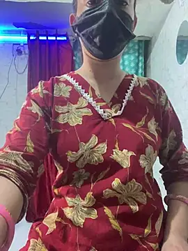 Snapshot of Red_Queen_11 chatting on 01.18.26 Red Queen 11 online show from 01.18.26