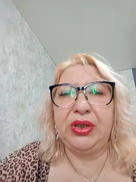 Snapshot of URALS-BOOBS chatting on 11.28.25 URALS-BOOBS online show from 11.28.25