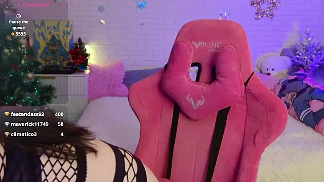 Snapshot of Darineko_ chatting on 01.13.26 Darineko online show from 01.13.26