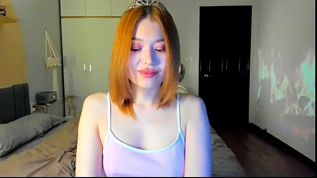 Snapshot of HopeLovely chatting on 12.16.25 HopeLovely online show from 12.16.25