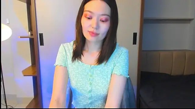 HopeLovely online show from 04.02.26