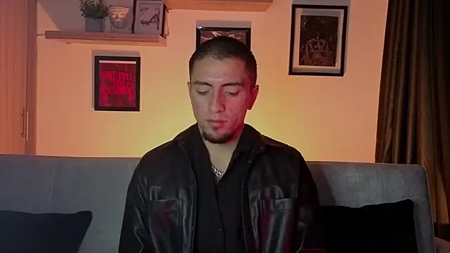 Snapshot of AresMassimoX chatting on 11.16.25 AresMassimoX online show from 11.16.25