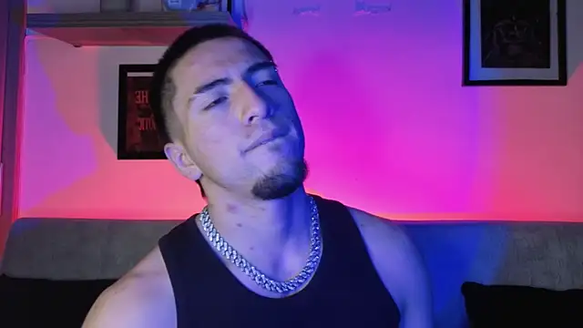 Snapshot of AresMassimoX chatting on 12.16.25 AresMassimoX online show from 12.16.25