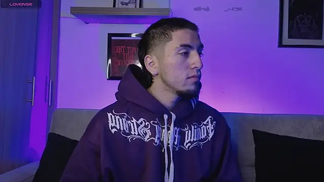 Snapshot of AresMassimoX chatting on 01.14.26 AresMassimoX online show from 01.14.26