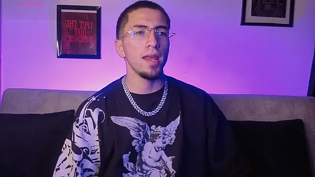 Snapshot of AresMassimoX chatting on 02.03.26 AresMassimoX online show from 02.03.26