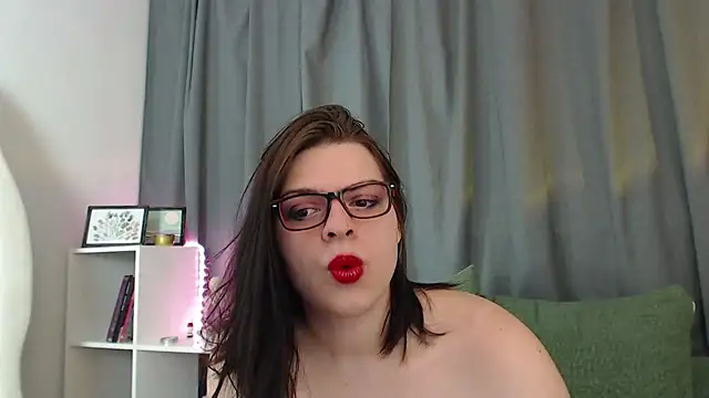 Dona Mafia online show from 11.22.25