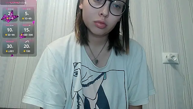 Snapshot of your__gena chatting on 01.18.26 your gena online show from 01.18.26