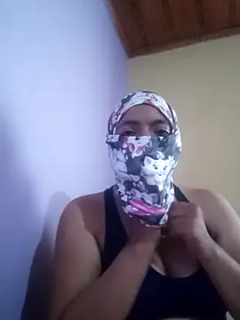 Snapshot of camilasuluaga chatting on 11.17.25 camilasuluaga online show from 11.17.25