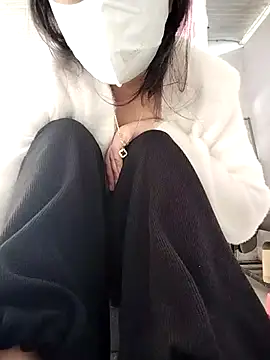 Snapshot of __Anna___ chatting on 12.20.25 Anna online show from 12.20.25