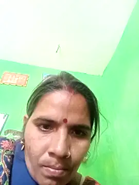 Snapshot of Sanjna_ravat chatting on 02.21.26 Sanjna ravat online show from 02.21.26