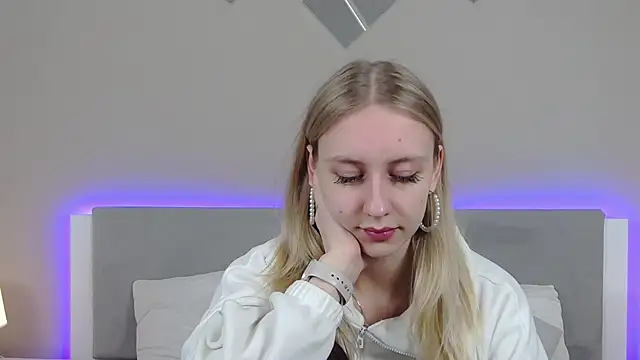 RachaelCute online show from 04.25.26