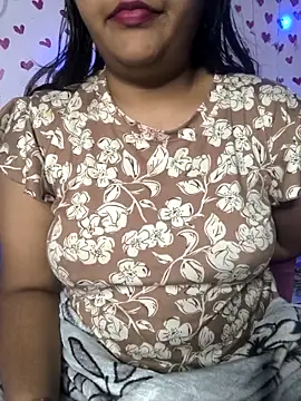 Snapshot of drakezone chatting on 11.11.25 drakezone online show from 11.11.25