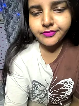 Snapshot of drakezone chatting on 12.04.25 drakezone online show from 12.04.25