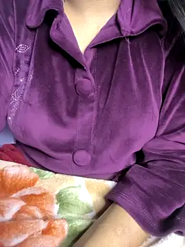 Snapshot of drakezone chatting on 01.05.26 drakezone online show from 01.05.26