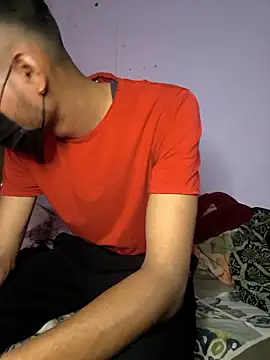 Snapshot of drakezone chatting on 01.14.26 drakezone online show from 01.14.26