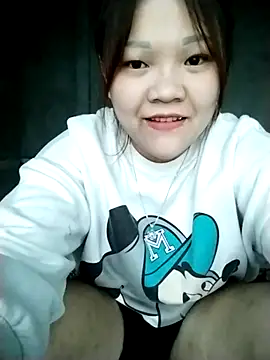 Snapshot of m-mbae chatting on 02.01.26 m-mbae online show from 02.01.26