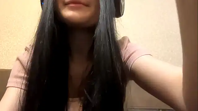 Snapshot of AurorAurora chatting on 01.13.26 AurorAurora online show from 01.13.26