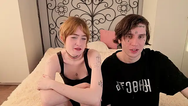 Snapshot of Danny_loves_Mary chatting on 11.29.25 Danny loves Mary online show from 11.29.25