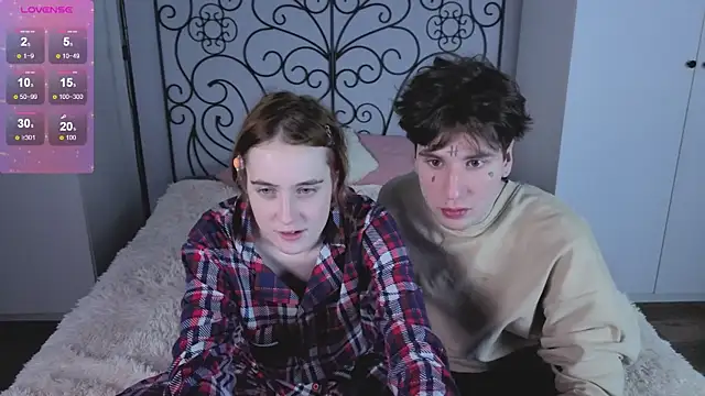 Snapshot of Danny_loves_Mary chatting on 12.20.25 Danny loves Mary online show from 12.20.25