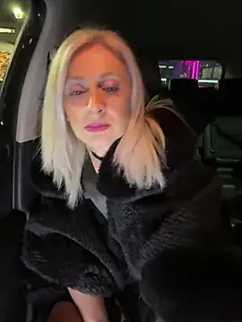 Snapshot of HOTLadyluna chatting on 02.27.26 HOTLadyluna online show from 02.27.26