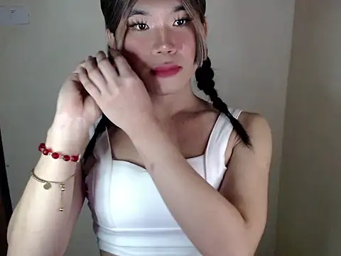 Snapshot of dazzlingcarol chatting on 02.02.26 dazzlingcarol online show from 02.02.26