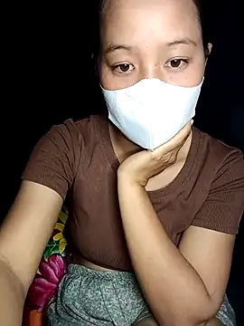 Snapshot of -Huong-99 chatting on 11.15.25 -Huong-99 online show from 11.15.25