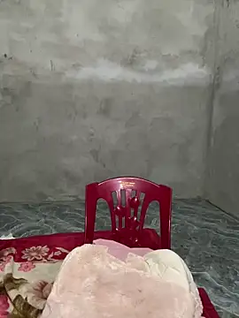 Snapshot of -Huong-99 chatting on 12.18.25 -Huong-99 online show from 12.18.25