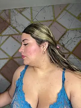 Snapshot of Amira_Malia chatting on 03.17.26 Amira Malia online show from 03.17.26